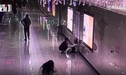 武汉女子连续加班1个月，地铁站崩溃大哭！成年人的世界，有你想不到的心酸